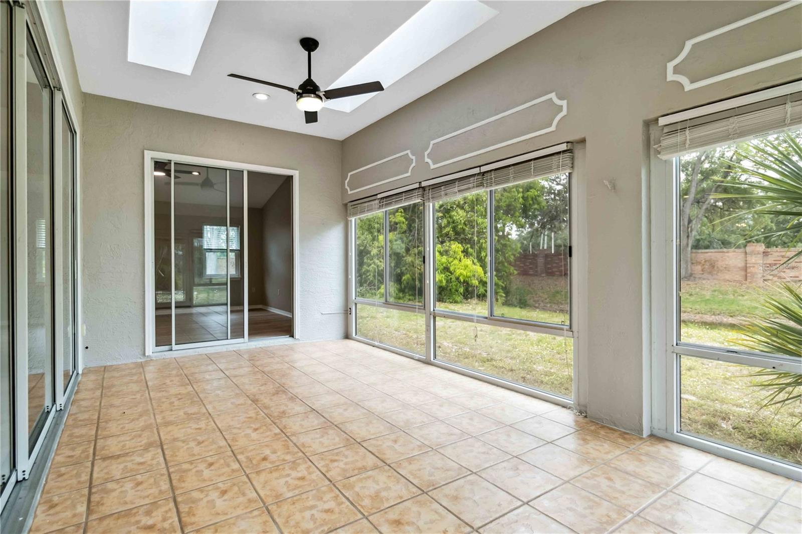 Image 42 of 55 For 7 Arbor Oaks Drive
