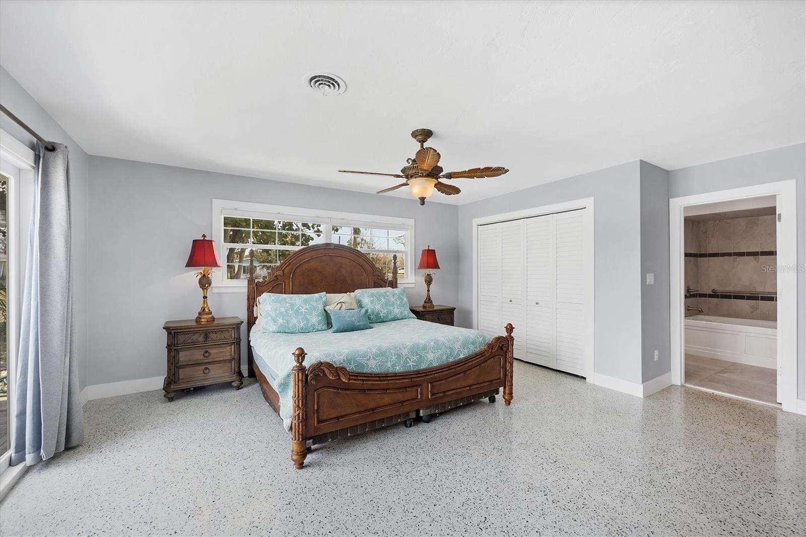 Image 12 of 40 For 2100 Oyster Creek Drive
