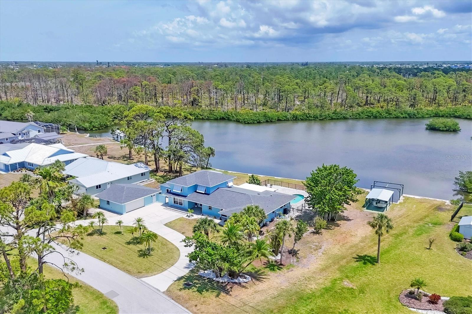 Image 3 of 40 For 2100 Oyster Creek Drive