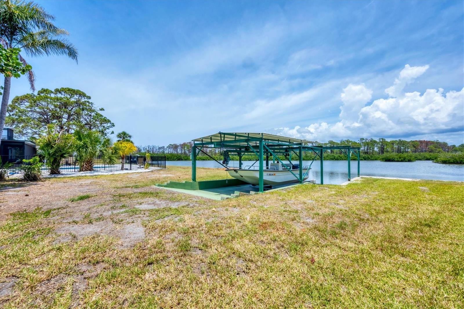 Image 31 of 40 For 2100 Oyster Creek Drive