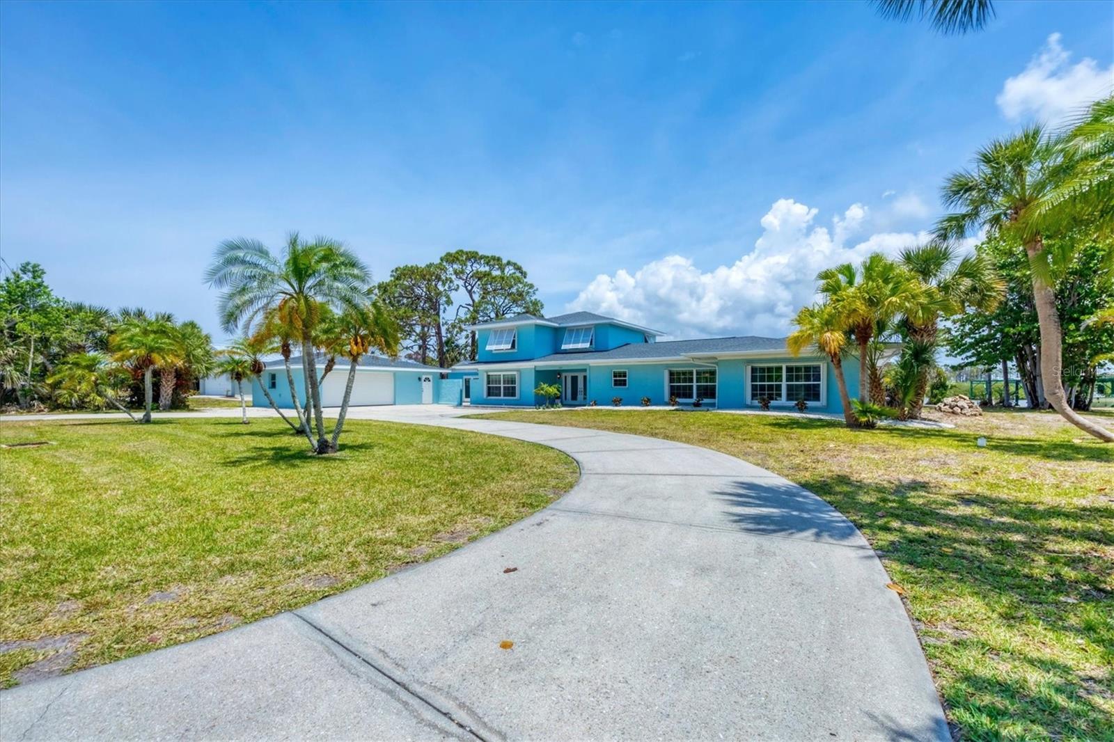 Image 37 of 40 For 2100 Oyster Creek Drive