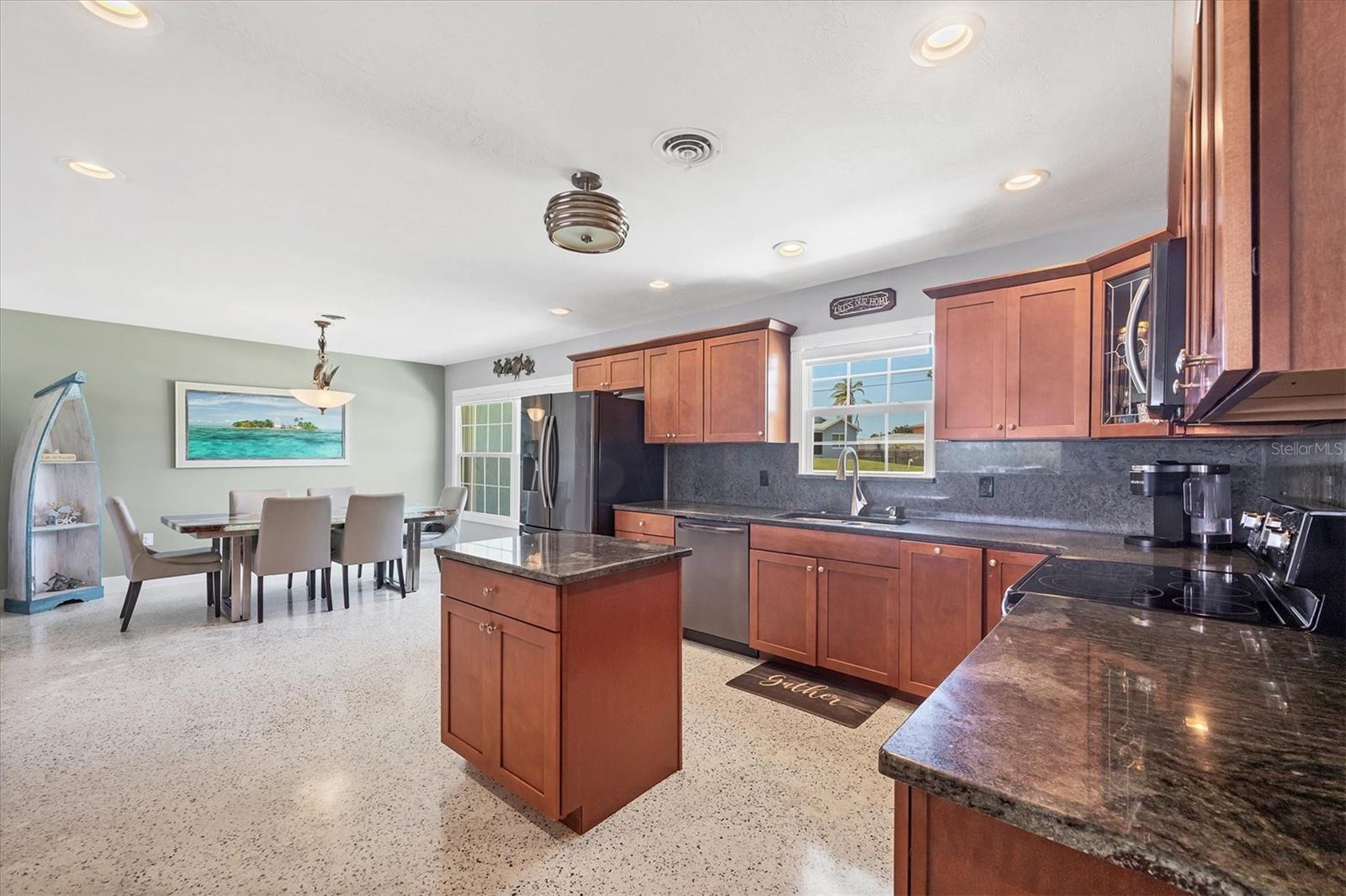 Image 9 of 40 For 2100 Oyster Creek Drive