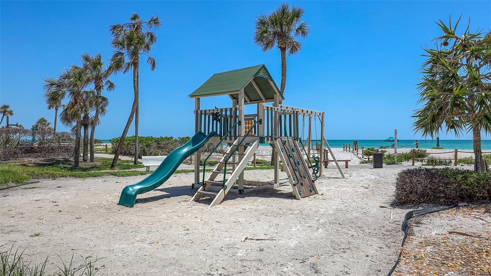 Image 28 of 53 For 2045 Gulf Of Mexico Drive M1-302