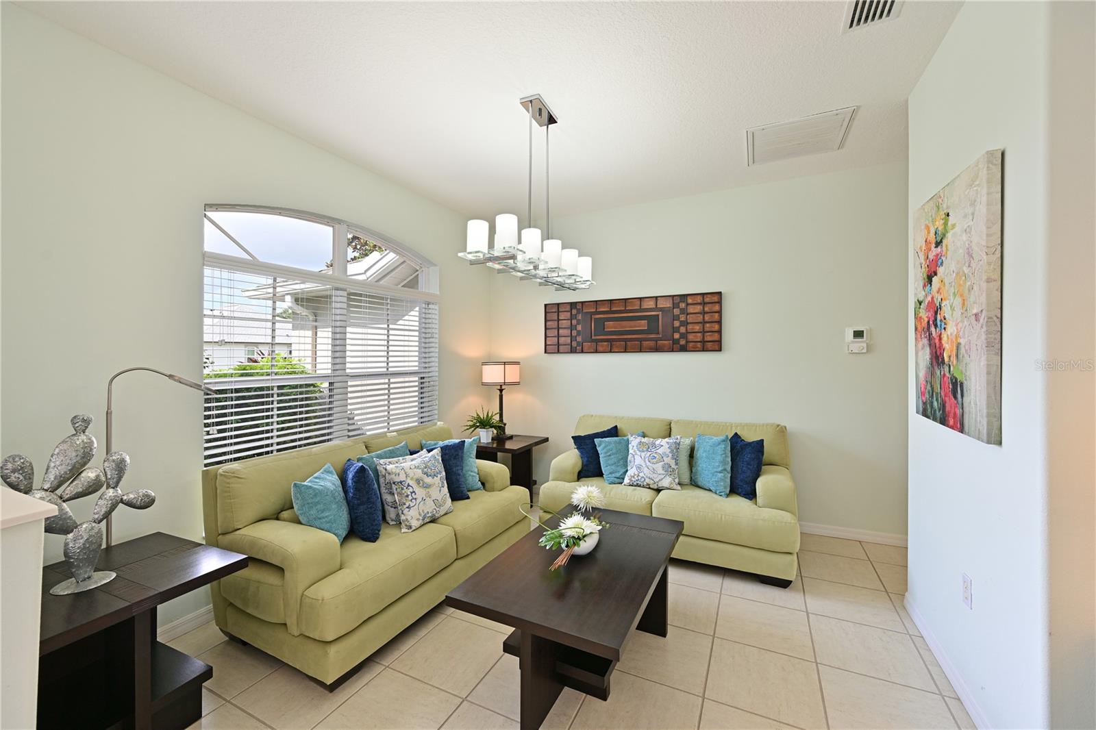 Image 13 of 33 For 3309 45th Avenue E