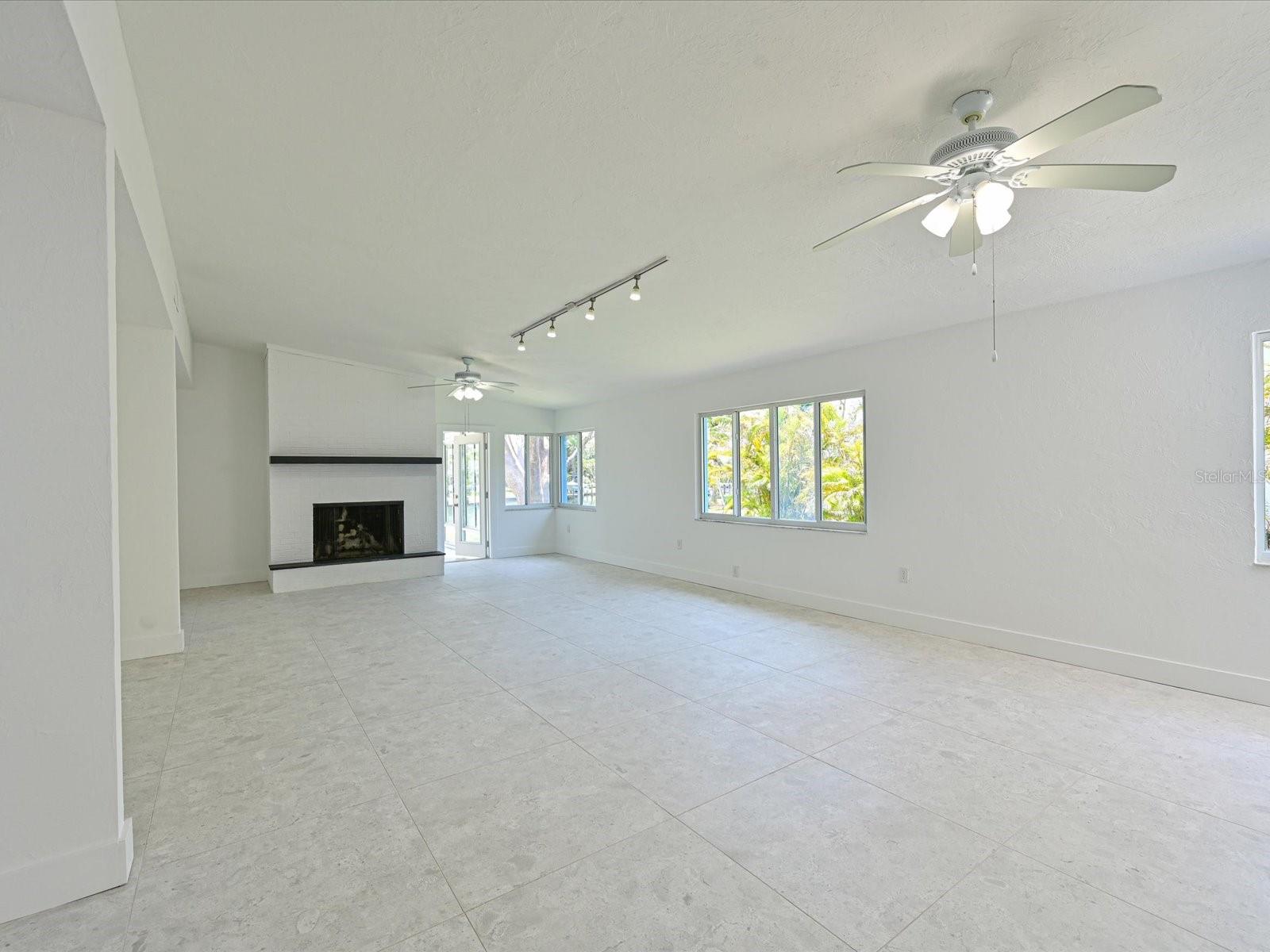 Image 17 of 57 For 5920 Gulf Of Mexico Drive