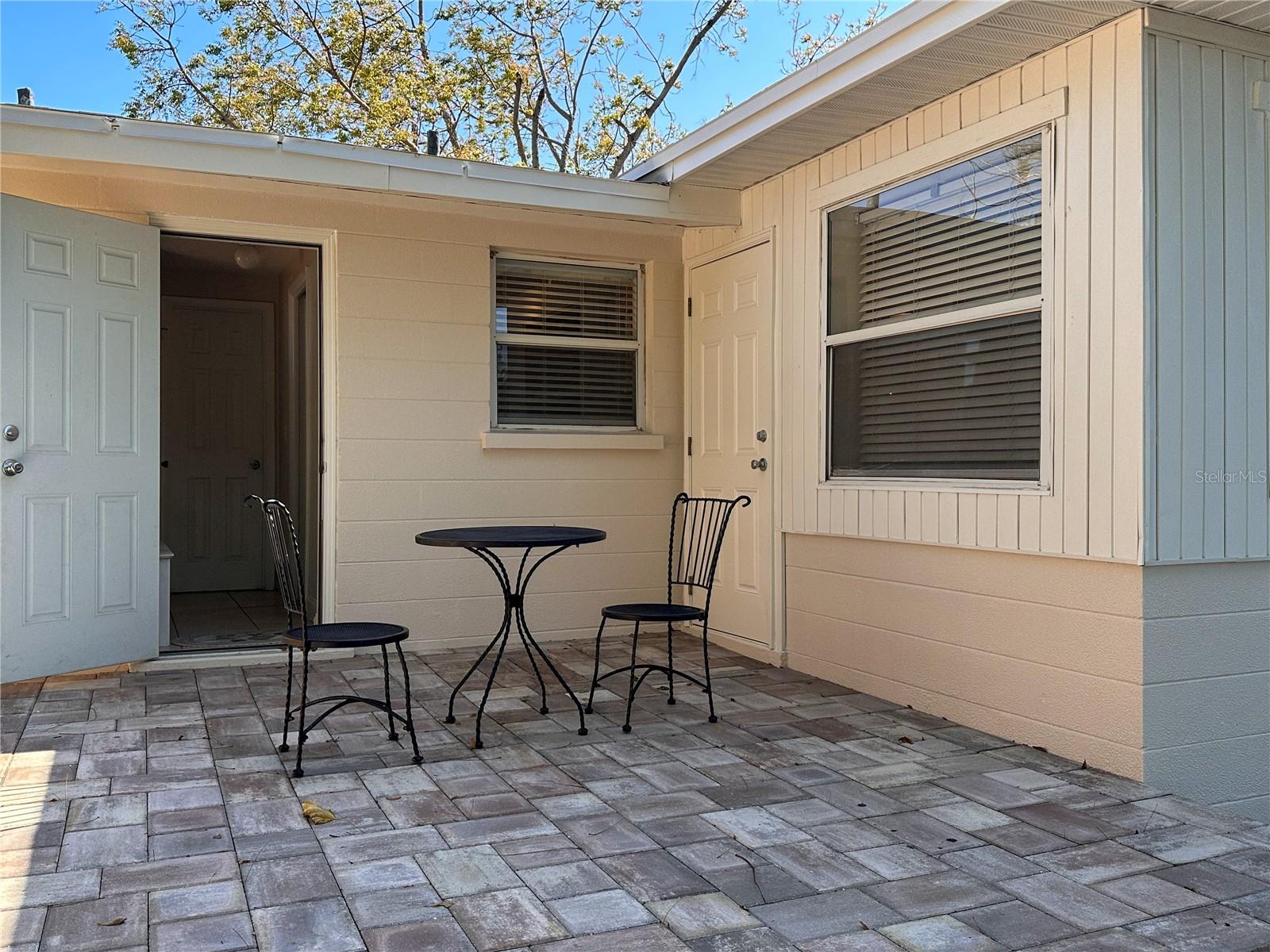 Image 15 of 41 For 5008 27th Avenue W