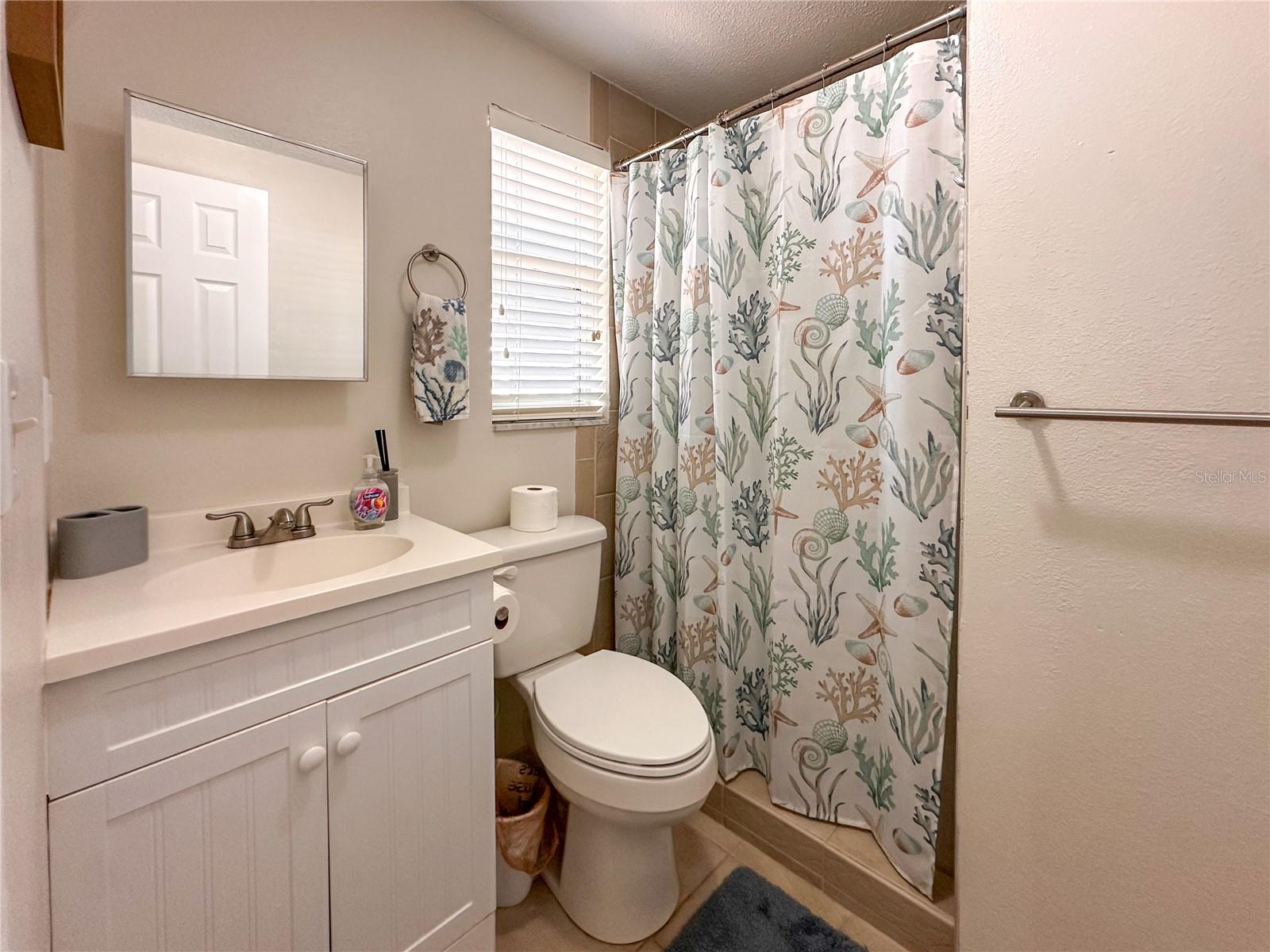 Image 27 of 41 For 5008 27th Avenue W