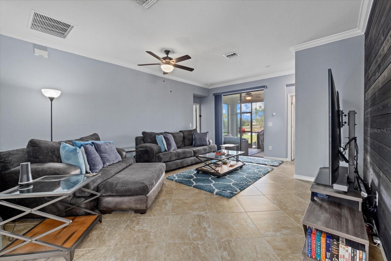 Image 6 of 34 For 17018 Blue Ridge Place
