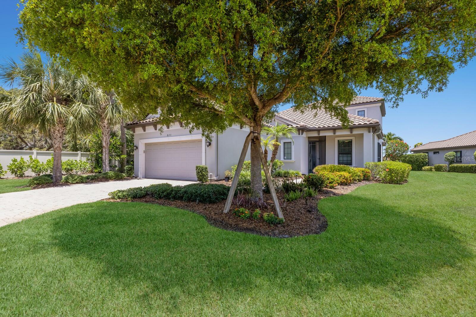 Image 5 of 54 For 8191 Gabanna Drive
