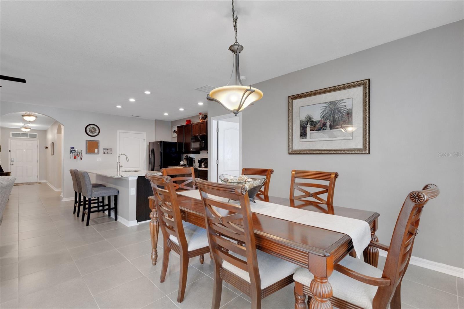 Listing photo id 16 for 5111 11th Street E