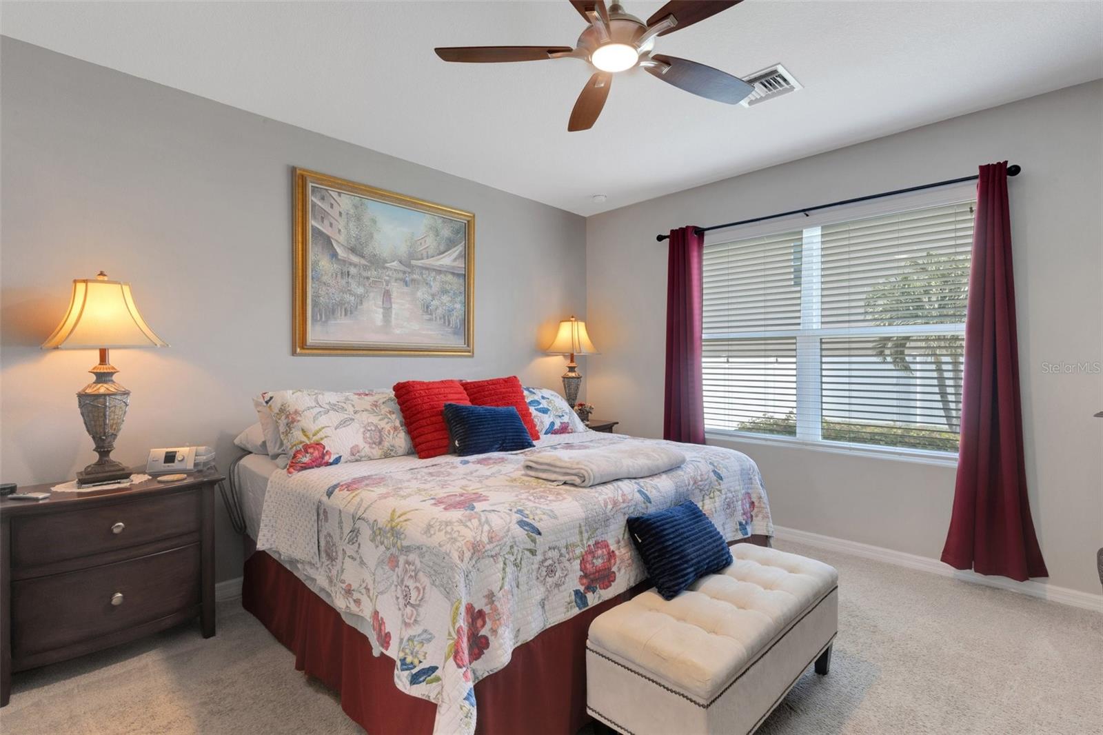 Listing photo id 17 for 5111 11th Street E