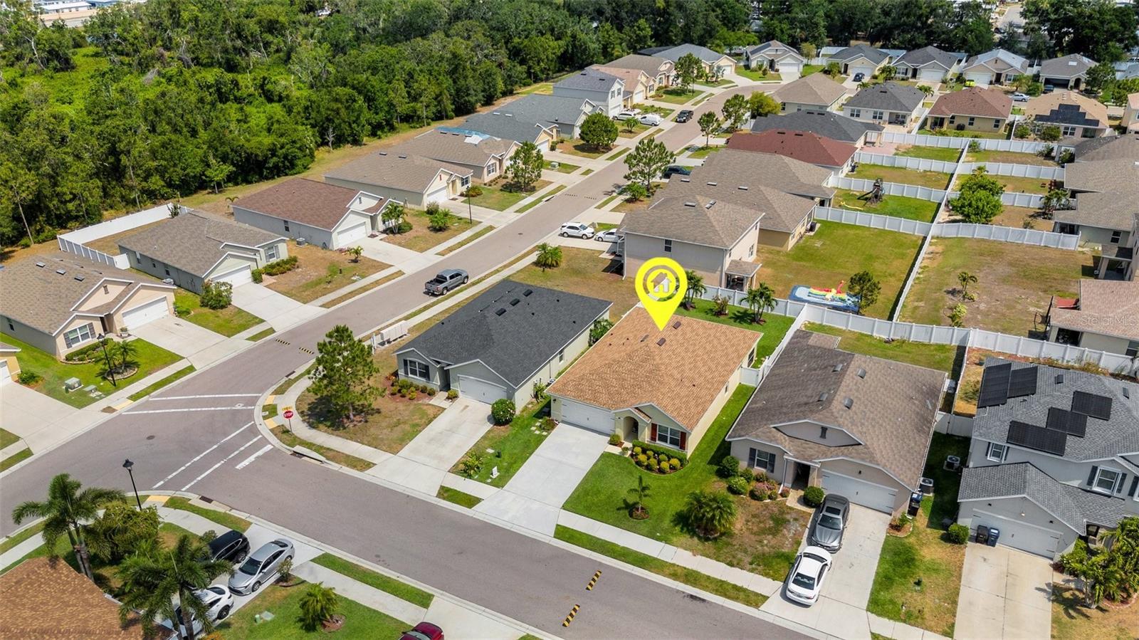 Listing photo id 46 for 5111 11th Street E