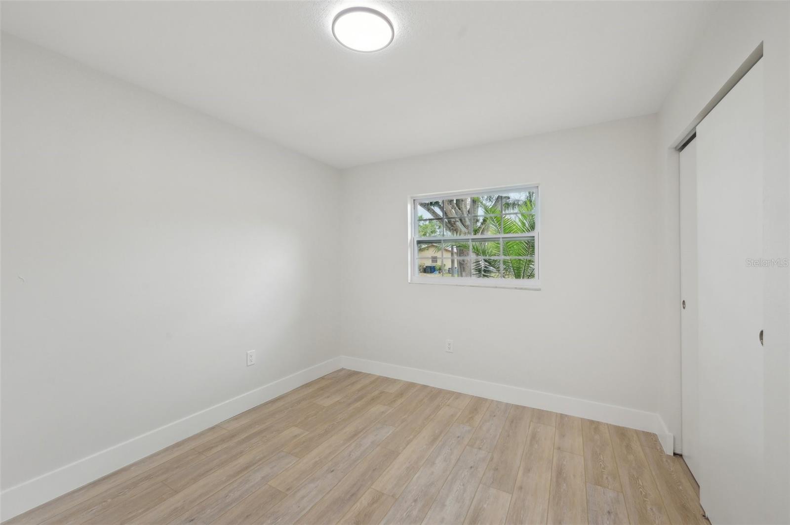 Image 14 of 19 For 612 65th Avenue W