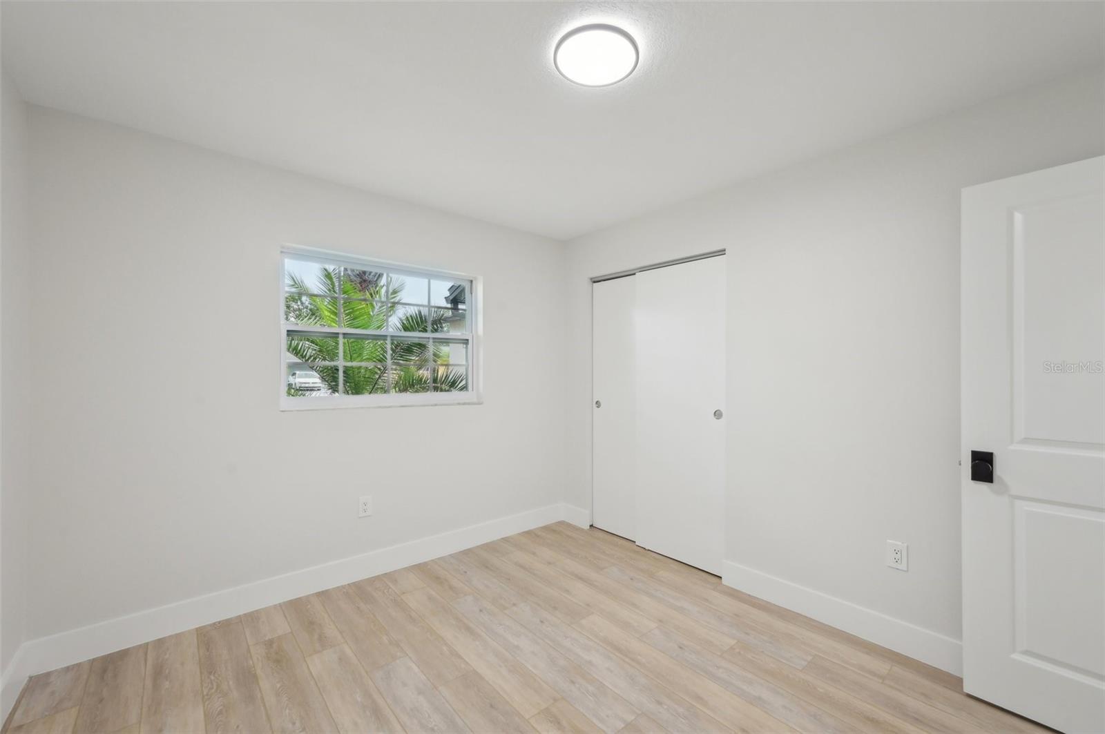 Image 15 of 19 For 612 65th Avenue W