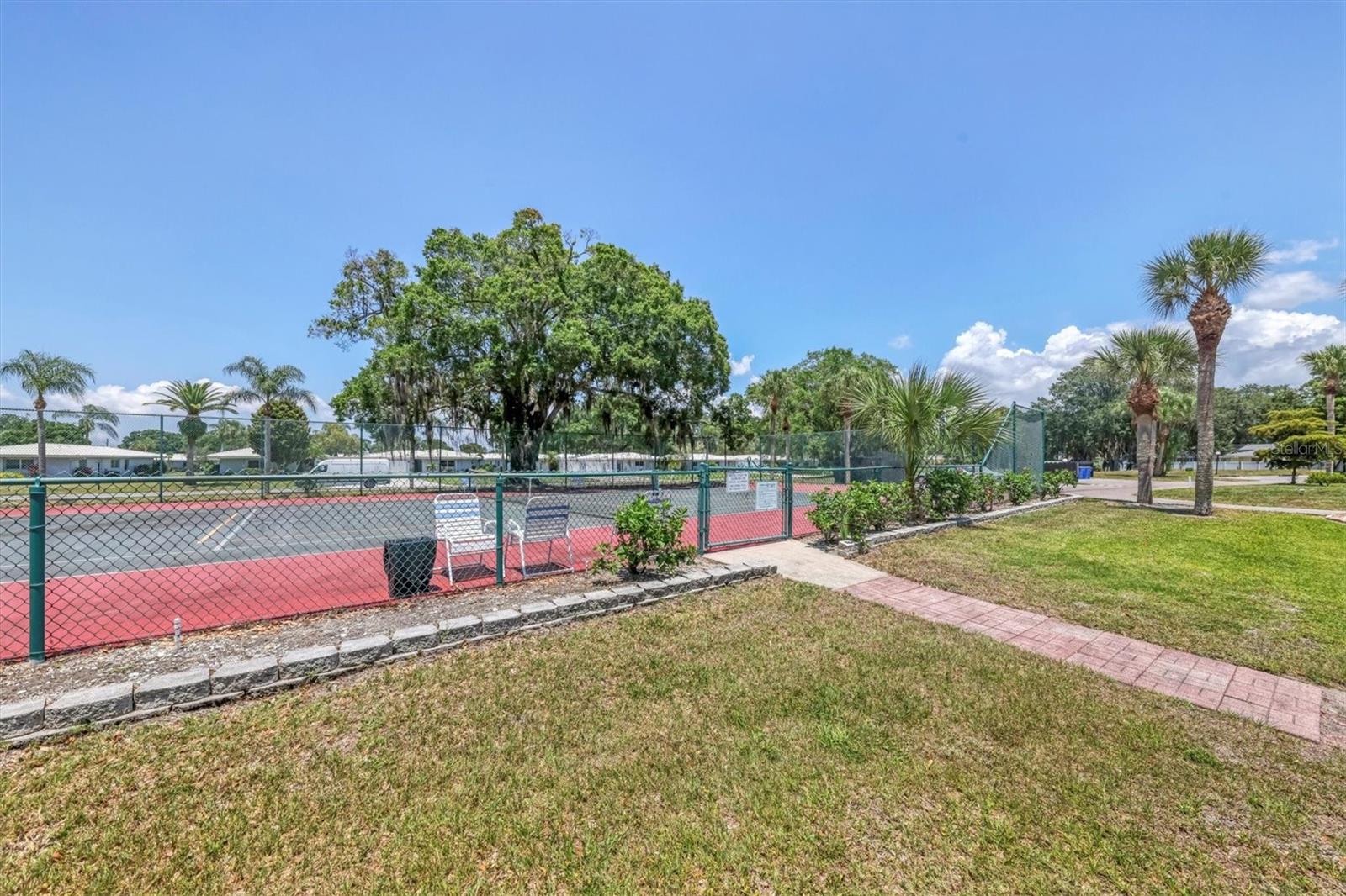 Image 22 of 25 For 3269 Beneva Road 203