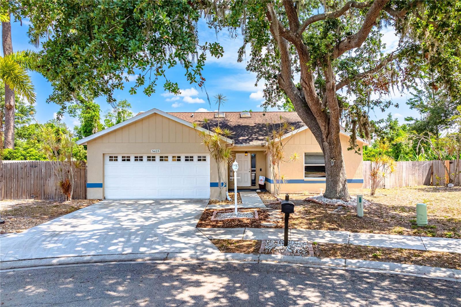 Details for 5623 Wilde Oak Way, SARASOTA, FL 34232