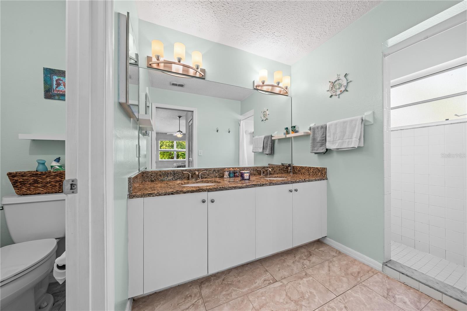 Image 24 of 58 For 5623 Wilde Oak Way