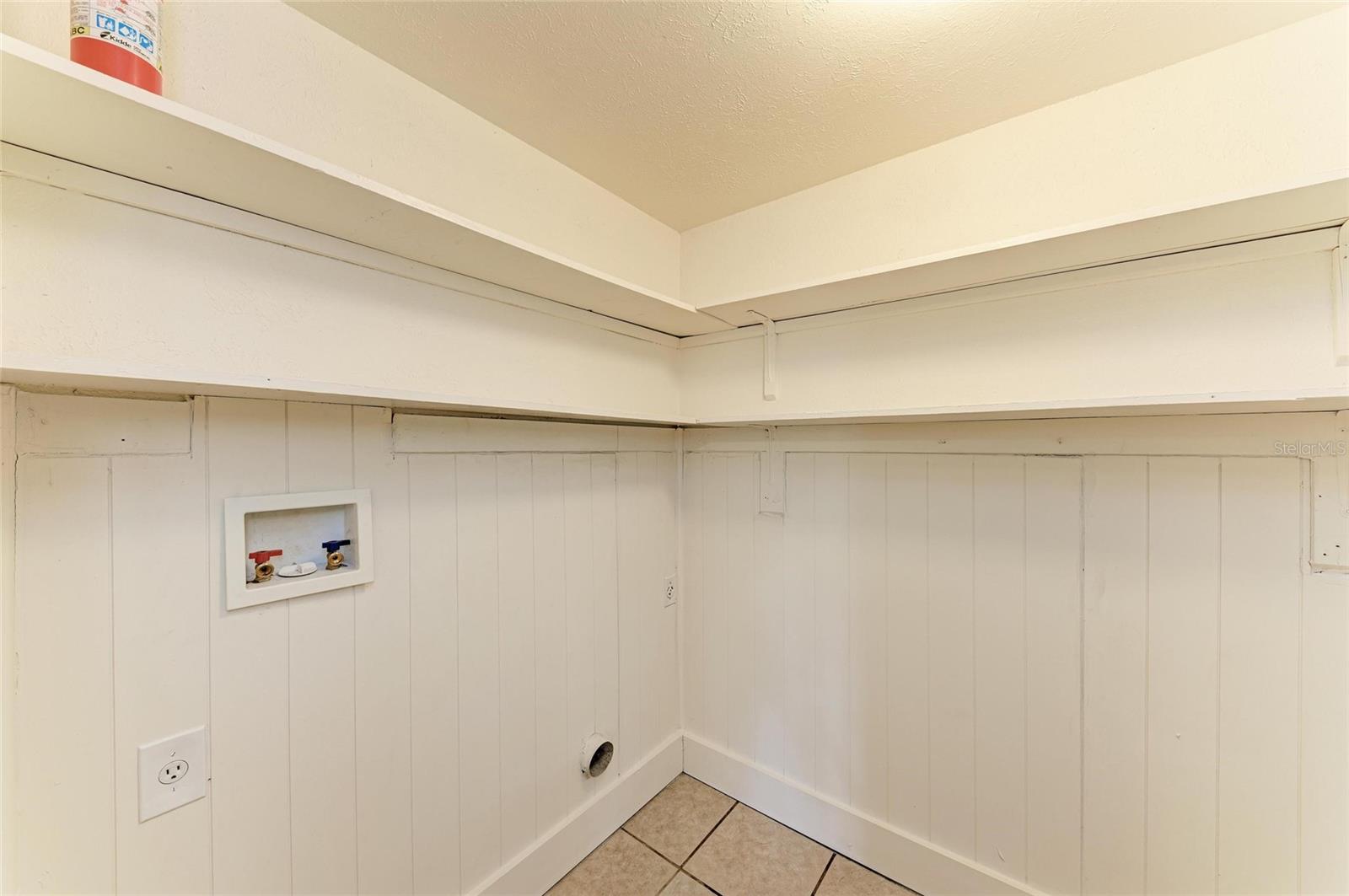Image 17 of 37 For 4381 Sandner Drive