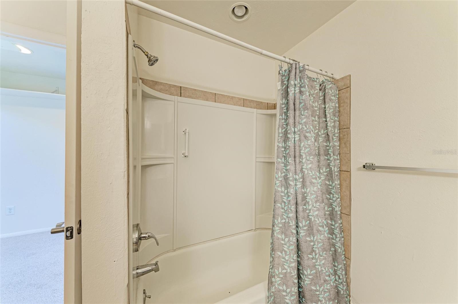 Image 25 of 37 For 4381 Sandner Drive