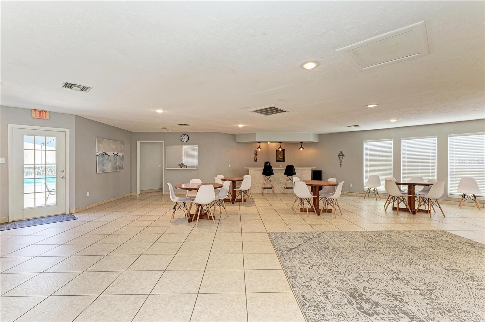 Image 33 of 37 For 4381 Sandner Drive