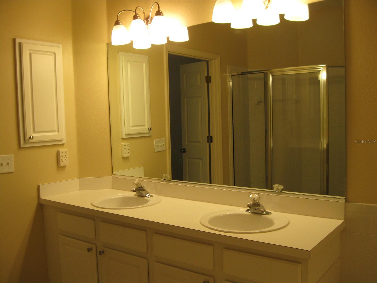 Image 18 of 23 For 12301 Mosswood Place