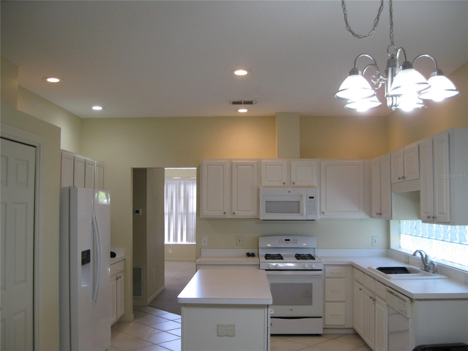 Image 4 of 23 For 12301 Mosswood Place