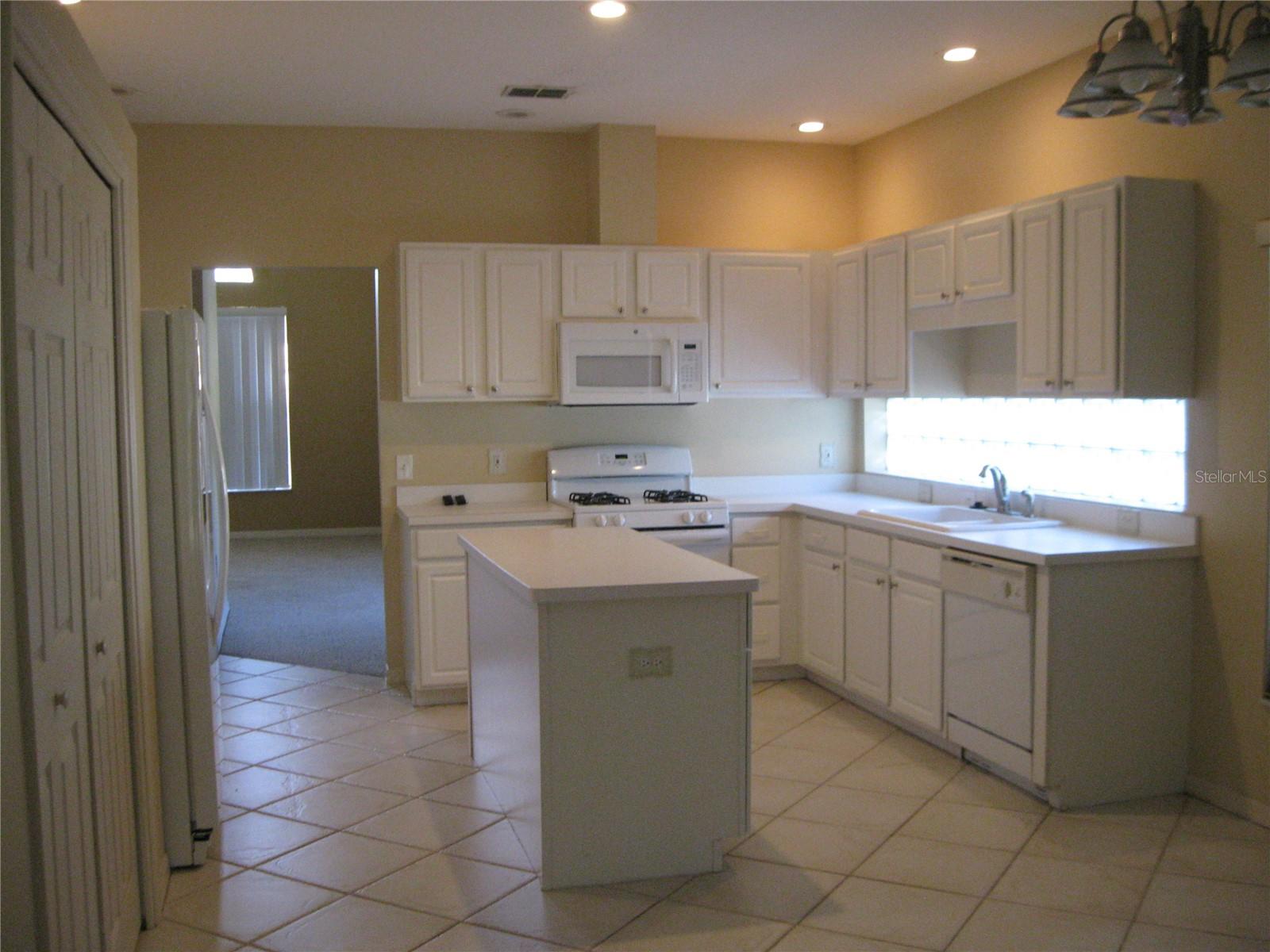 Image 6 of 23 For 12301 Mosswood Place