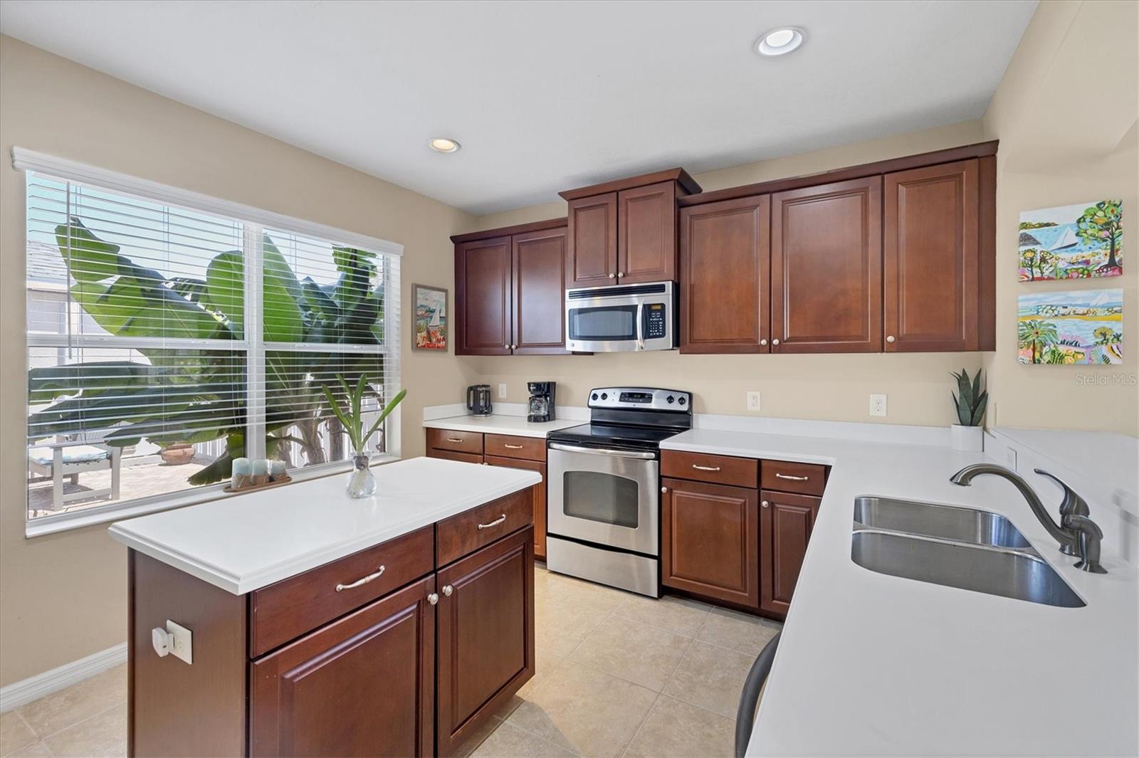 Image 13 of 44 For 4811 Woodbrook Drive