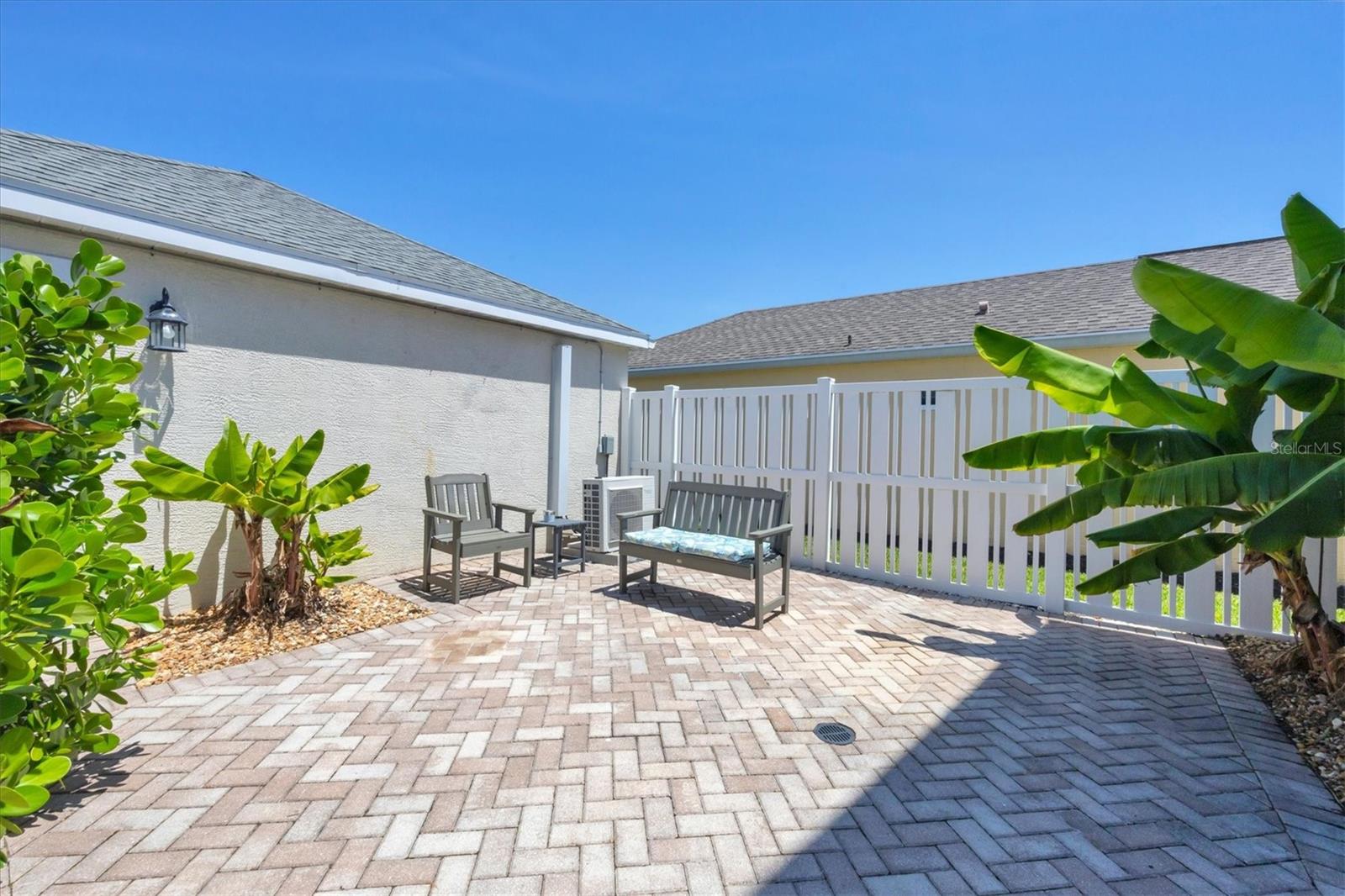 Image 28 of 44 For 4811 Woodbrook Drive