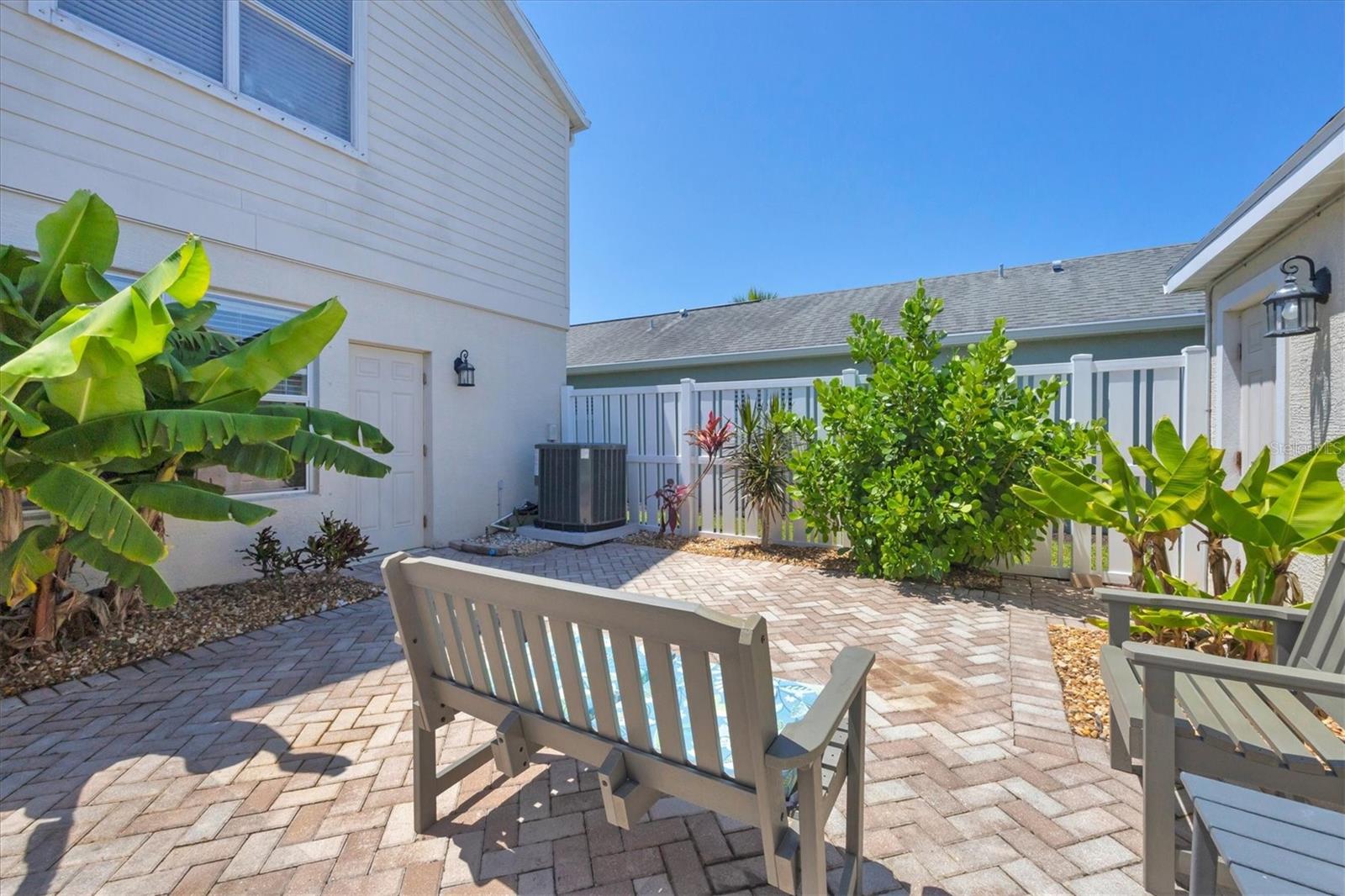 Image 29 of 44 For 4811 Woodbrook Drive