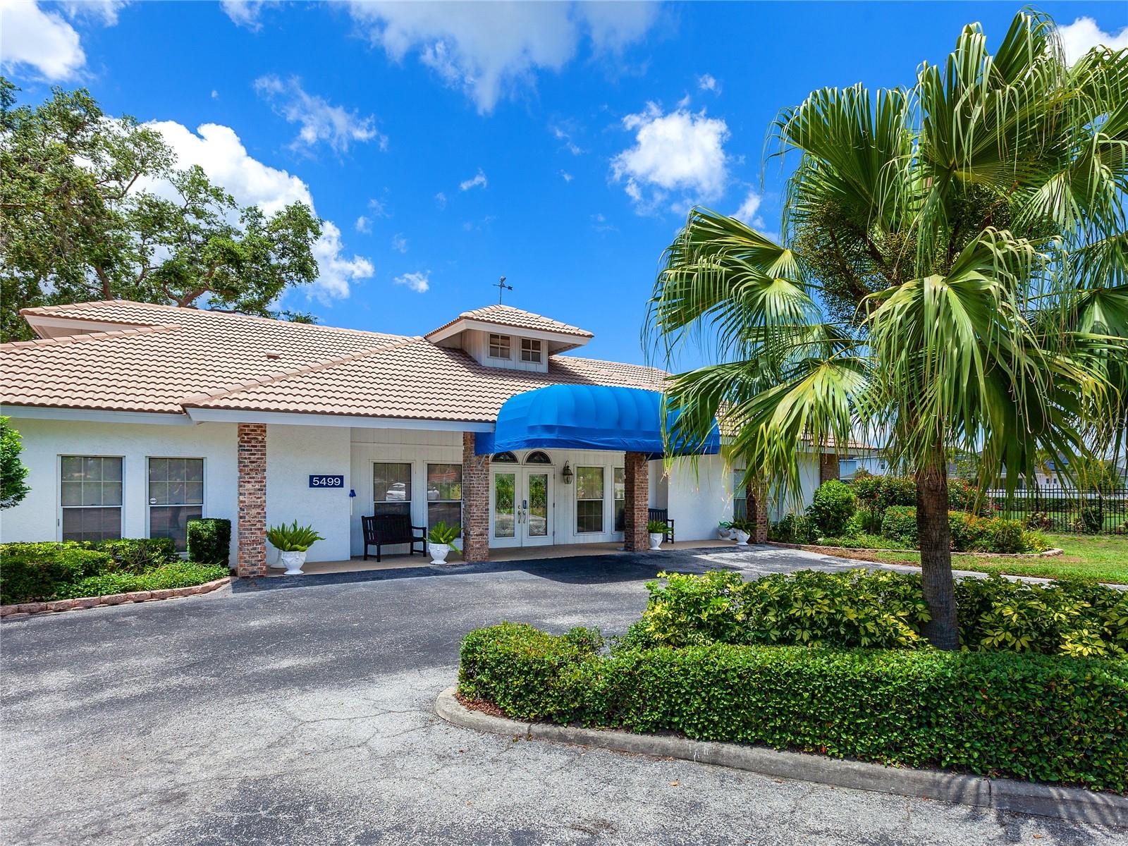 Image 40 of 54 For 5729 Garden Lakes Palm