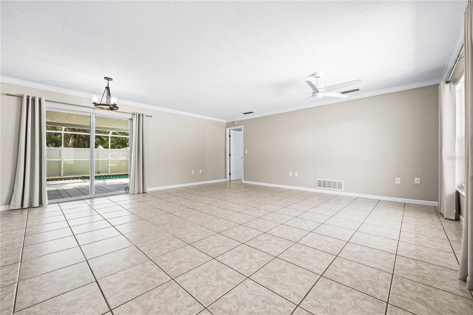 Image 5 of 52 For 4425 Parnell Drive