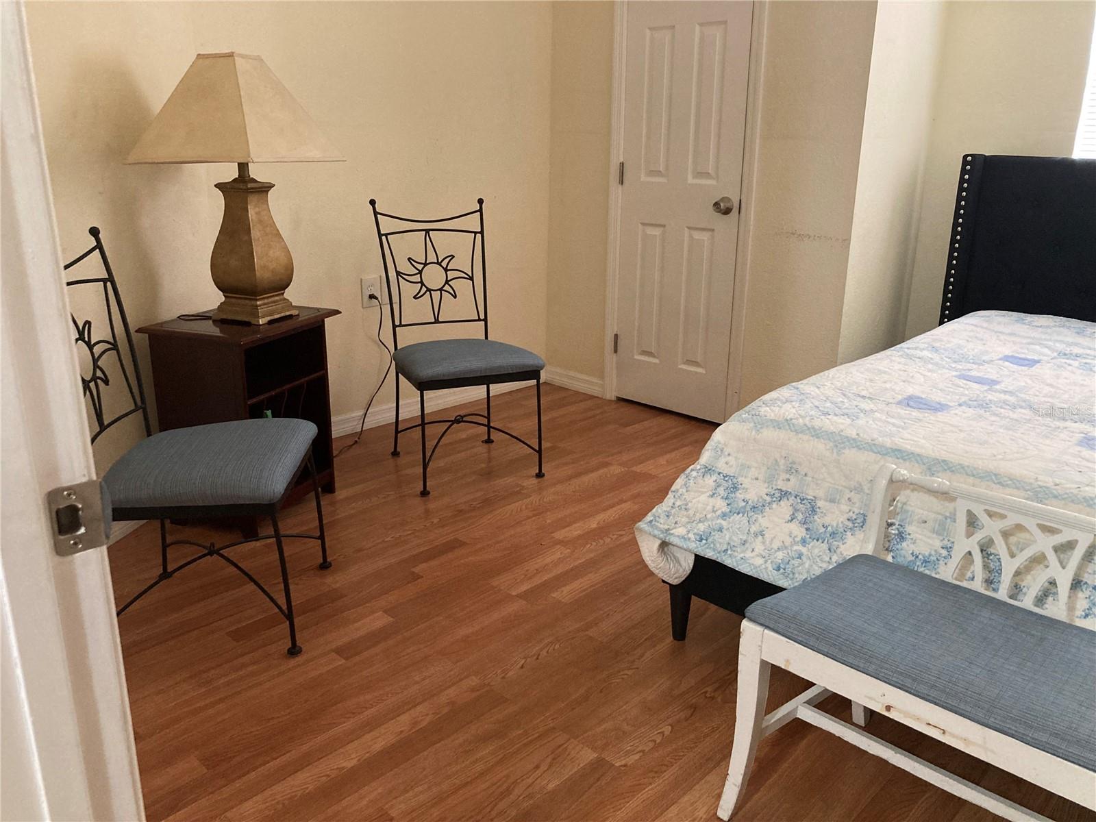 Image 4 of 6 For 25507 19th Avenue