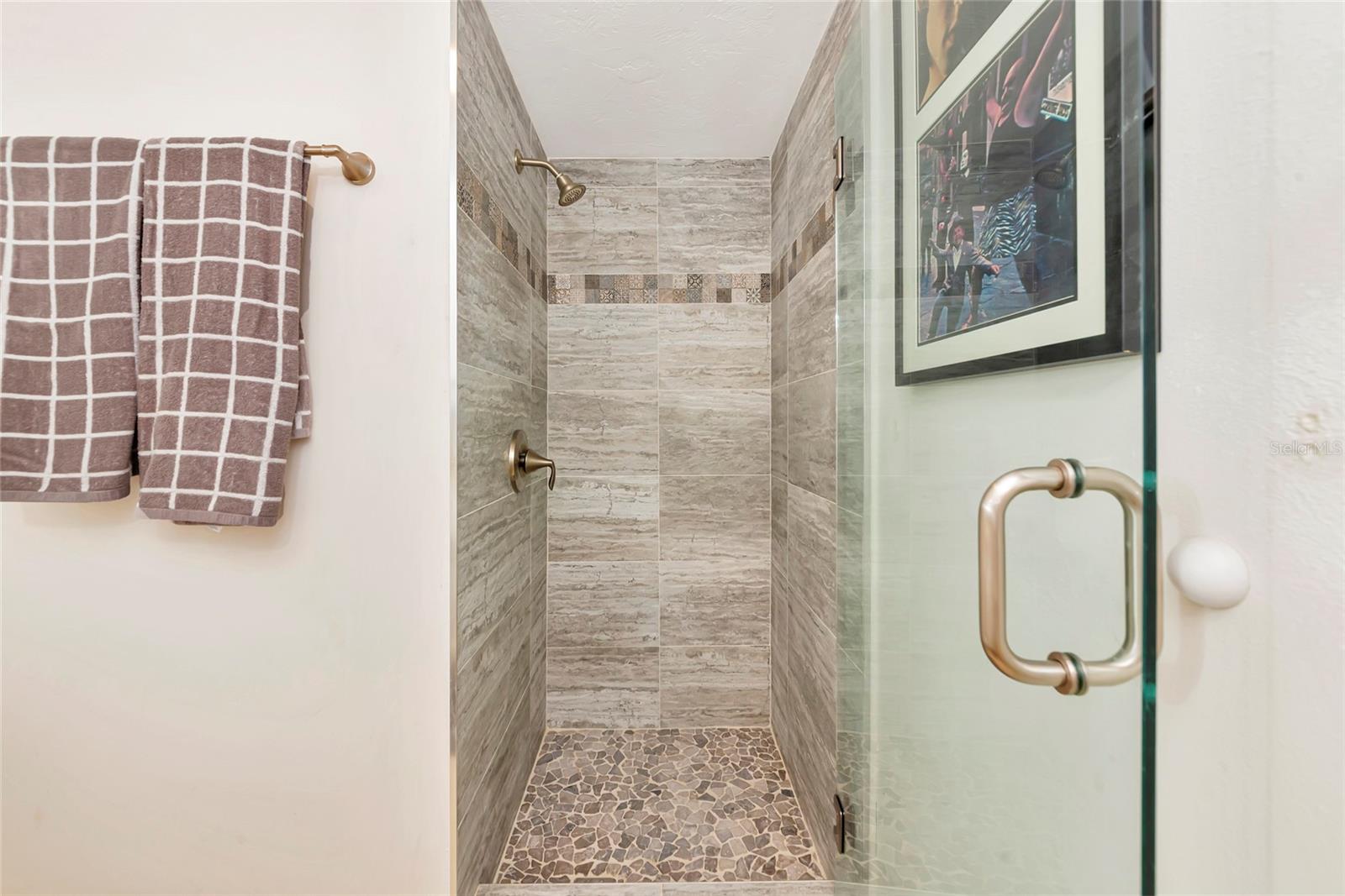 Image 33 of 86 For 101 Gulfstream Avenue 16c