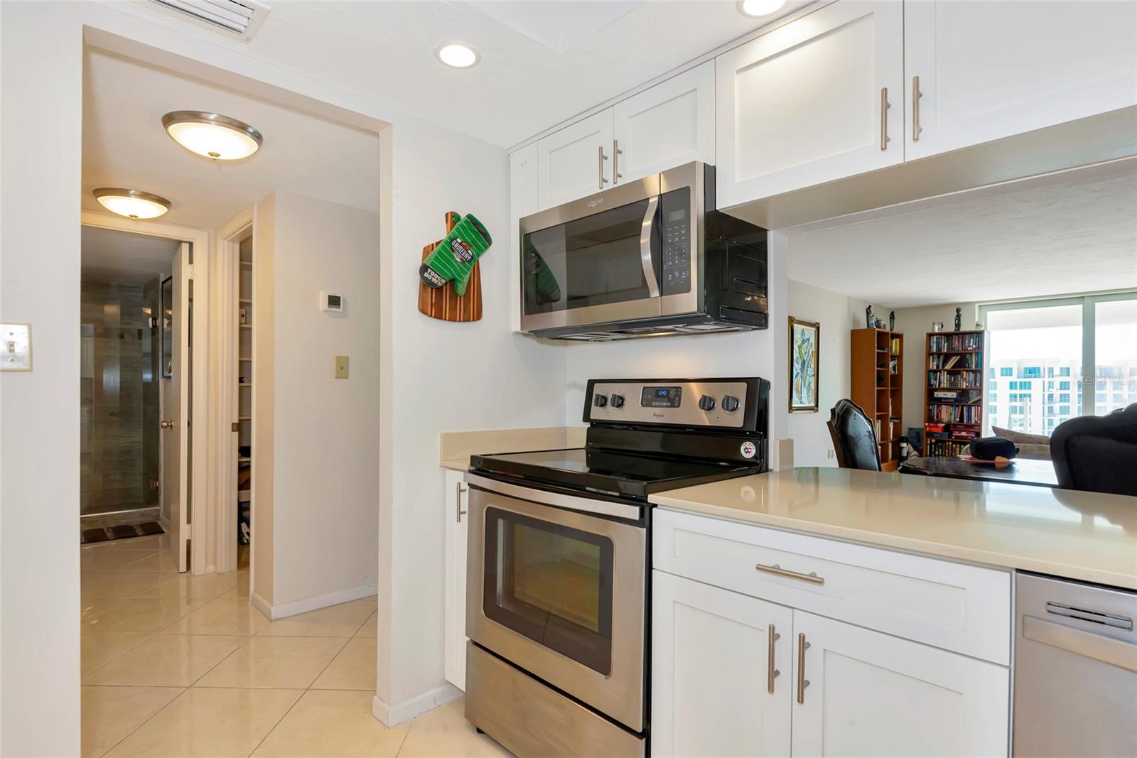 Image 39 of 86 For 101 Gulfstream Avenue 16c