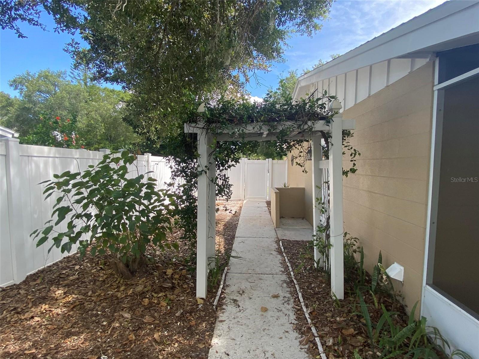 Image 15 of 16 For 1110 Carmella Circle