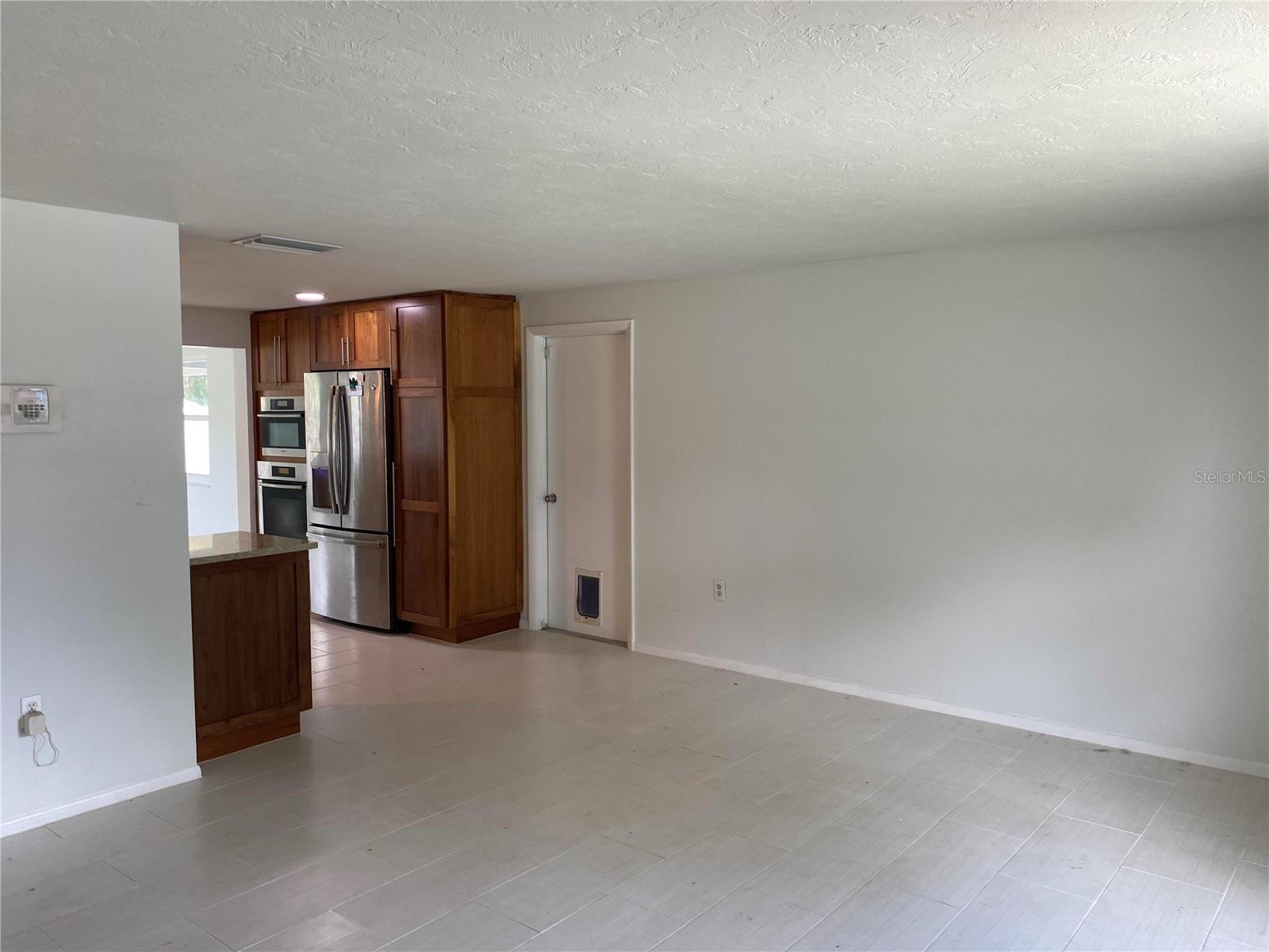 Image 2 of 16 For 1110 Carmella Circle