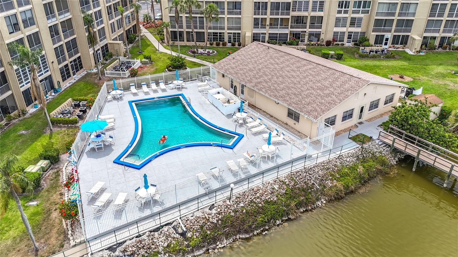 Details for 3702 Lake Bayshore K-412 Drive 412, BRADENTON, FL 34205