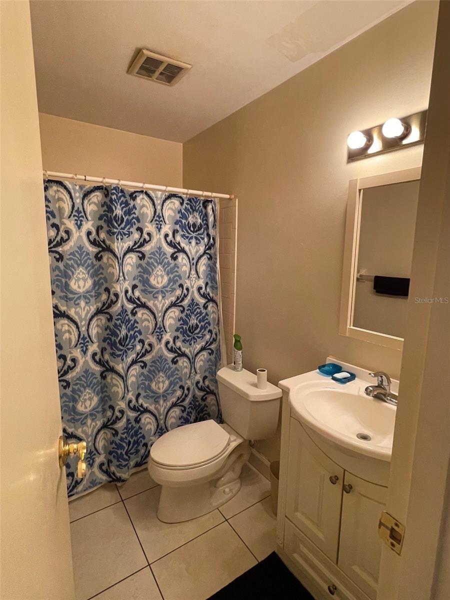 Image 12 of 14 For 2624 Hidden Lake Dr N  C