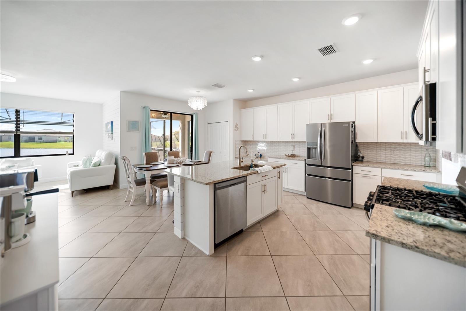 Image 19 of 64 For 5333 Coral Reef Way