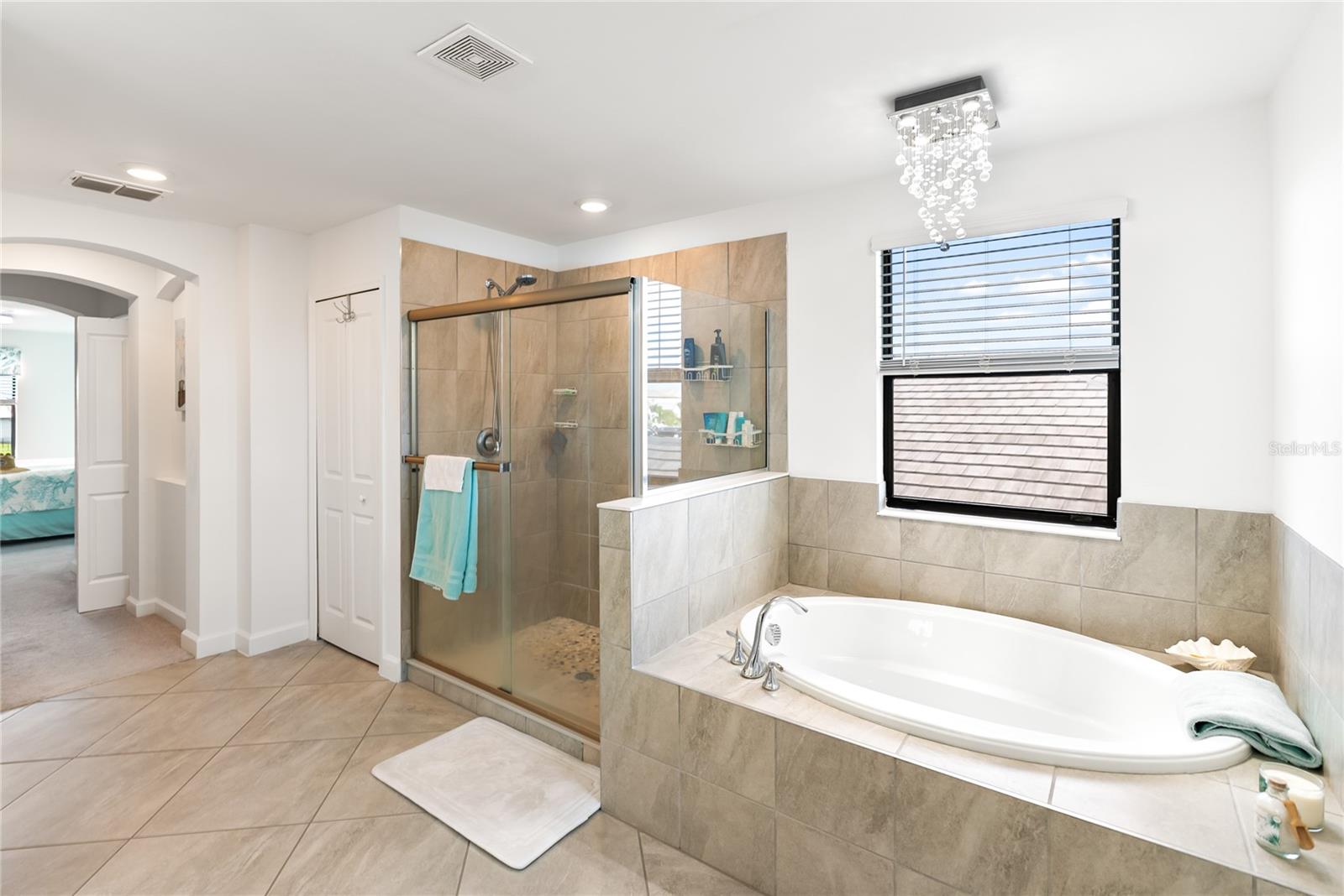 Image 38 of 64 For 5333 Coral Reef Way