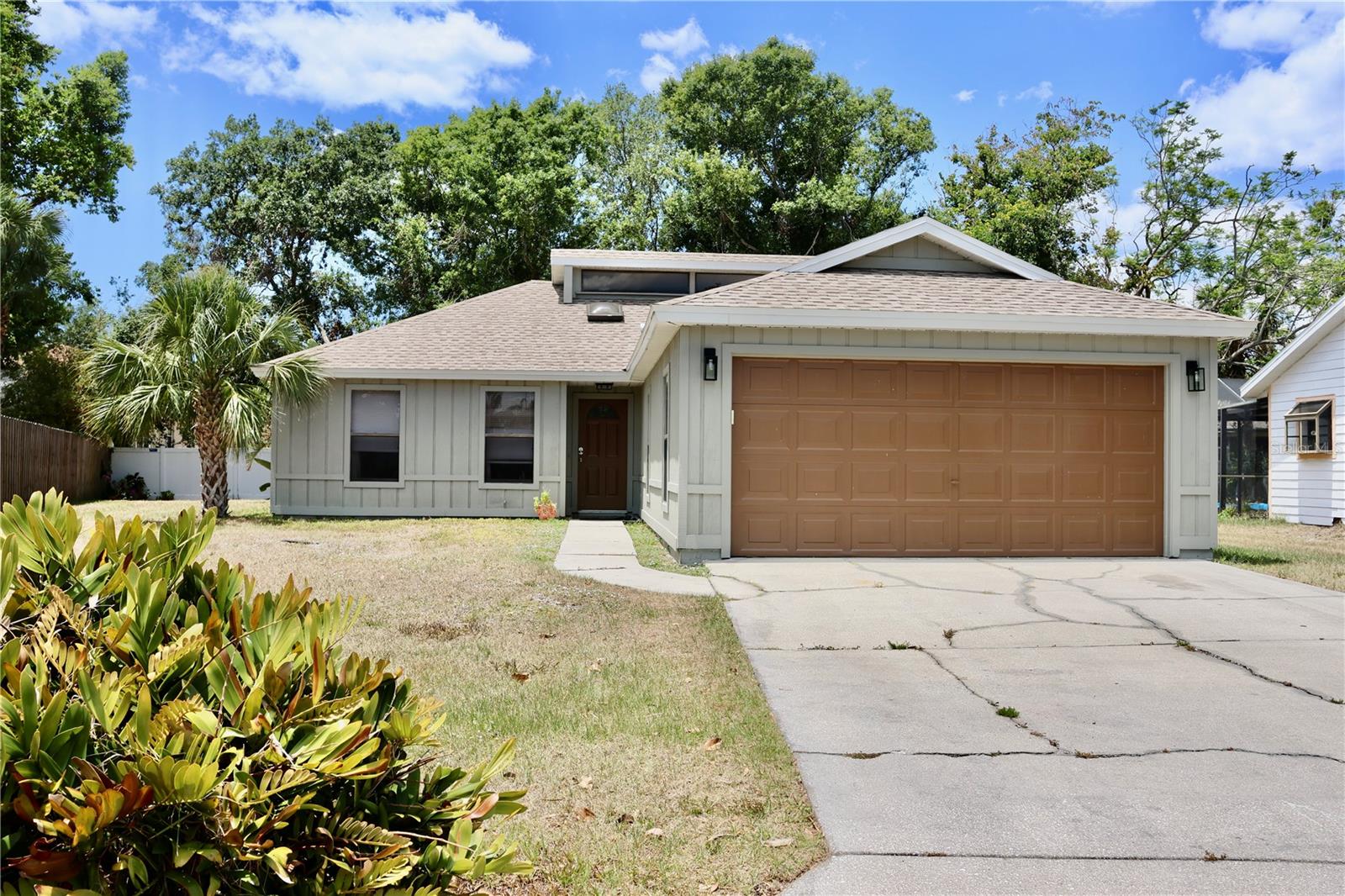 Details for 8232 Country Oaks Court, SARASOTA, FL 34243