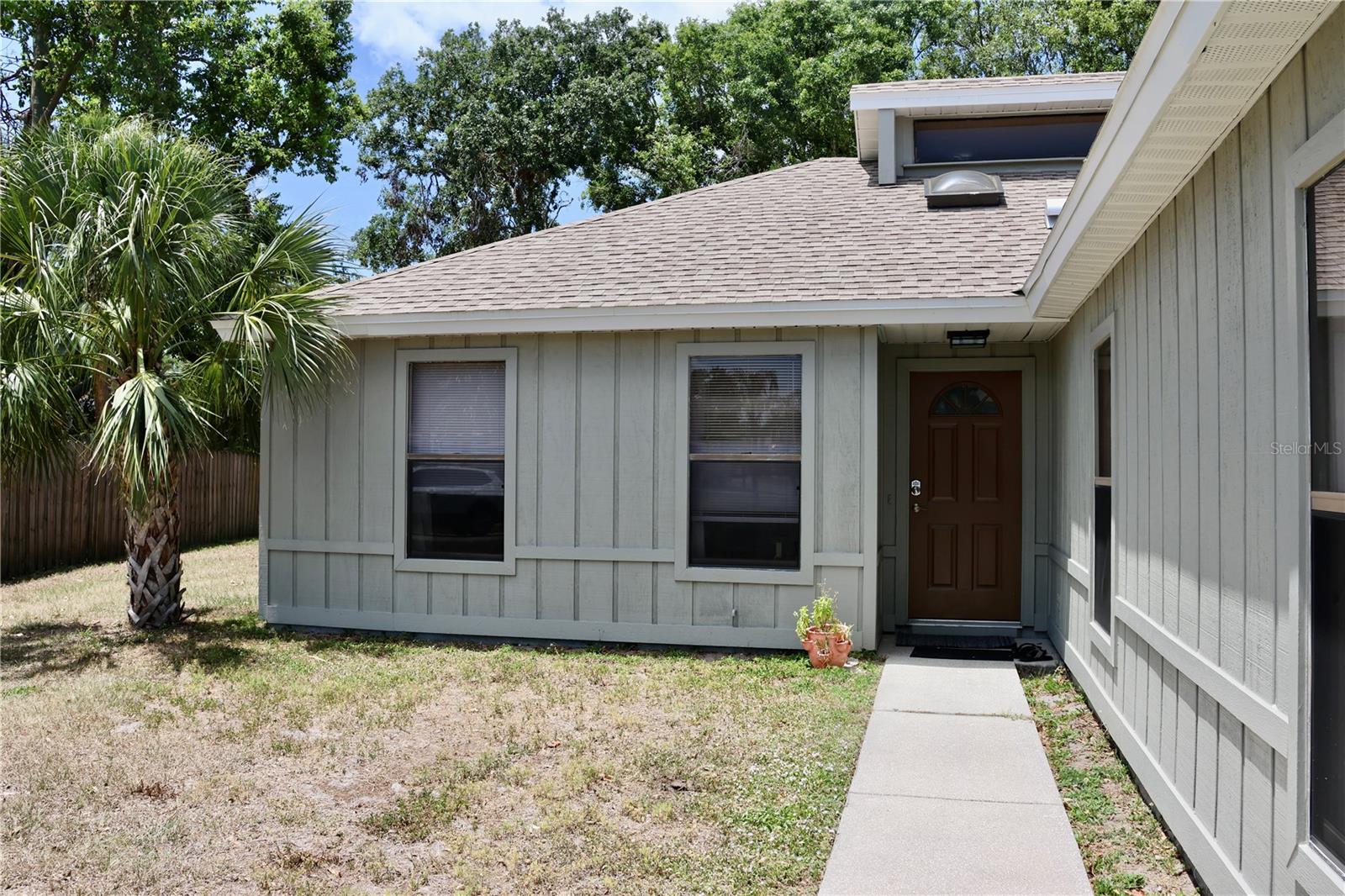 Image 3 of 28 For 8232 Country Oaks Court