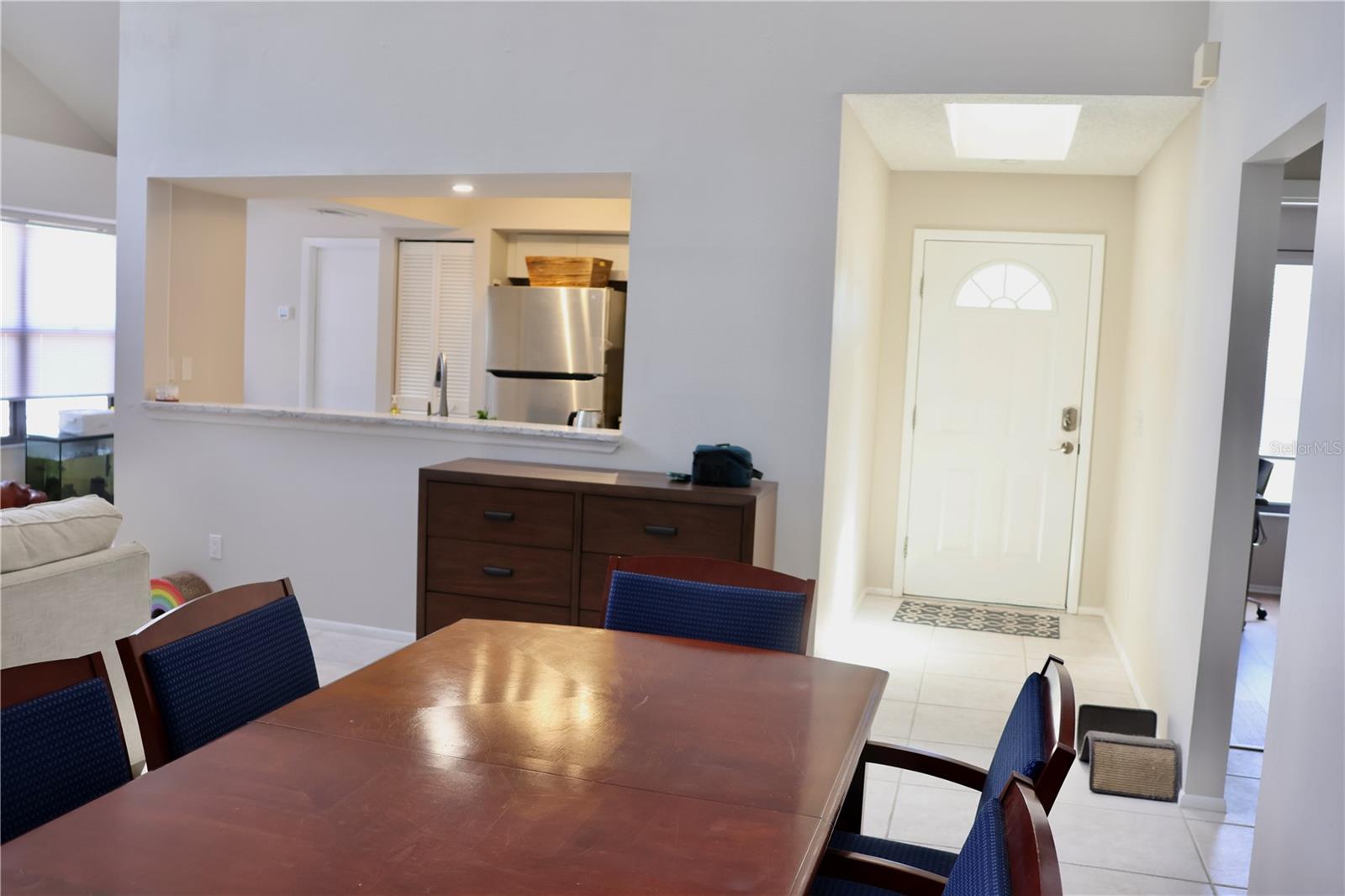 Image 7 of 28 For 8232 Country Oaks Court