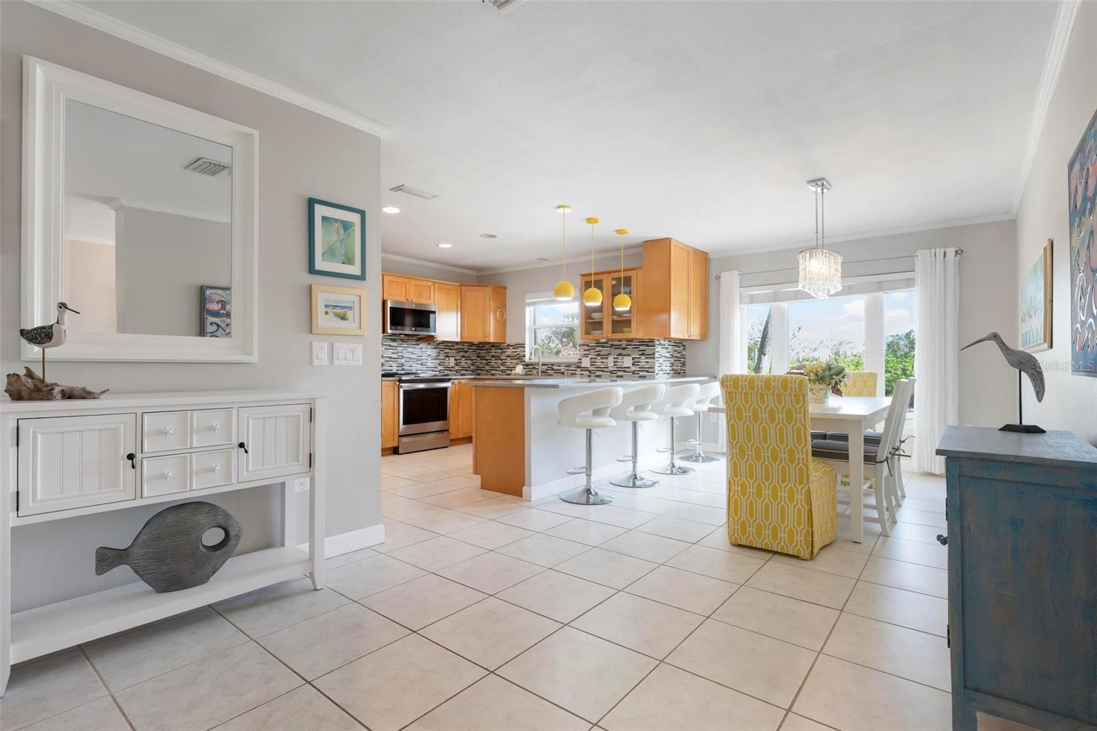 Image 14 of 53 For 602 Baronet Lane