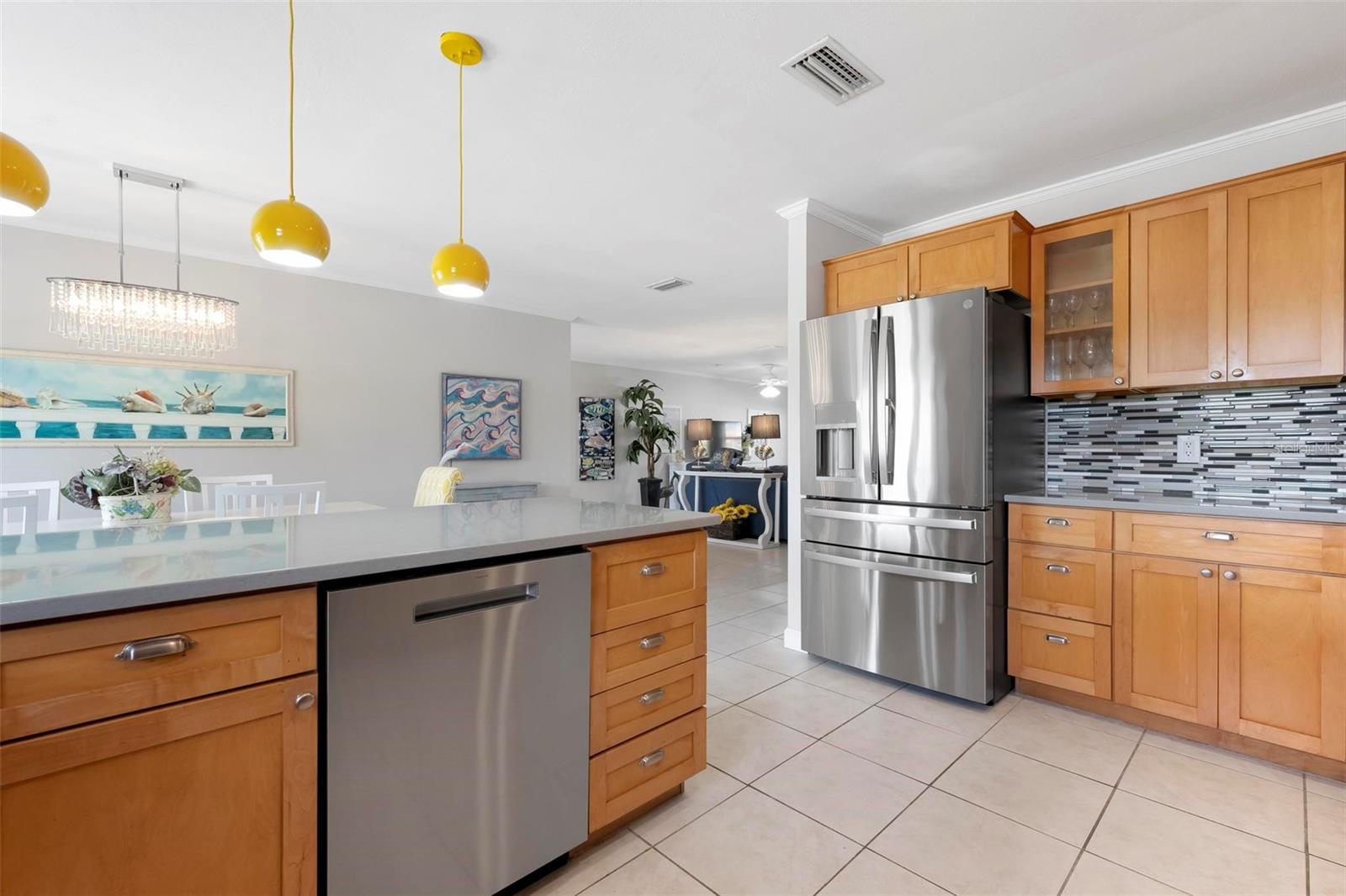 Image 21 of 53 For 602 Baronet Lane