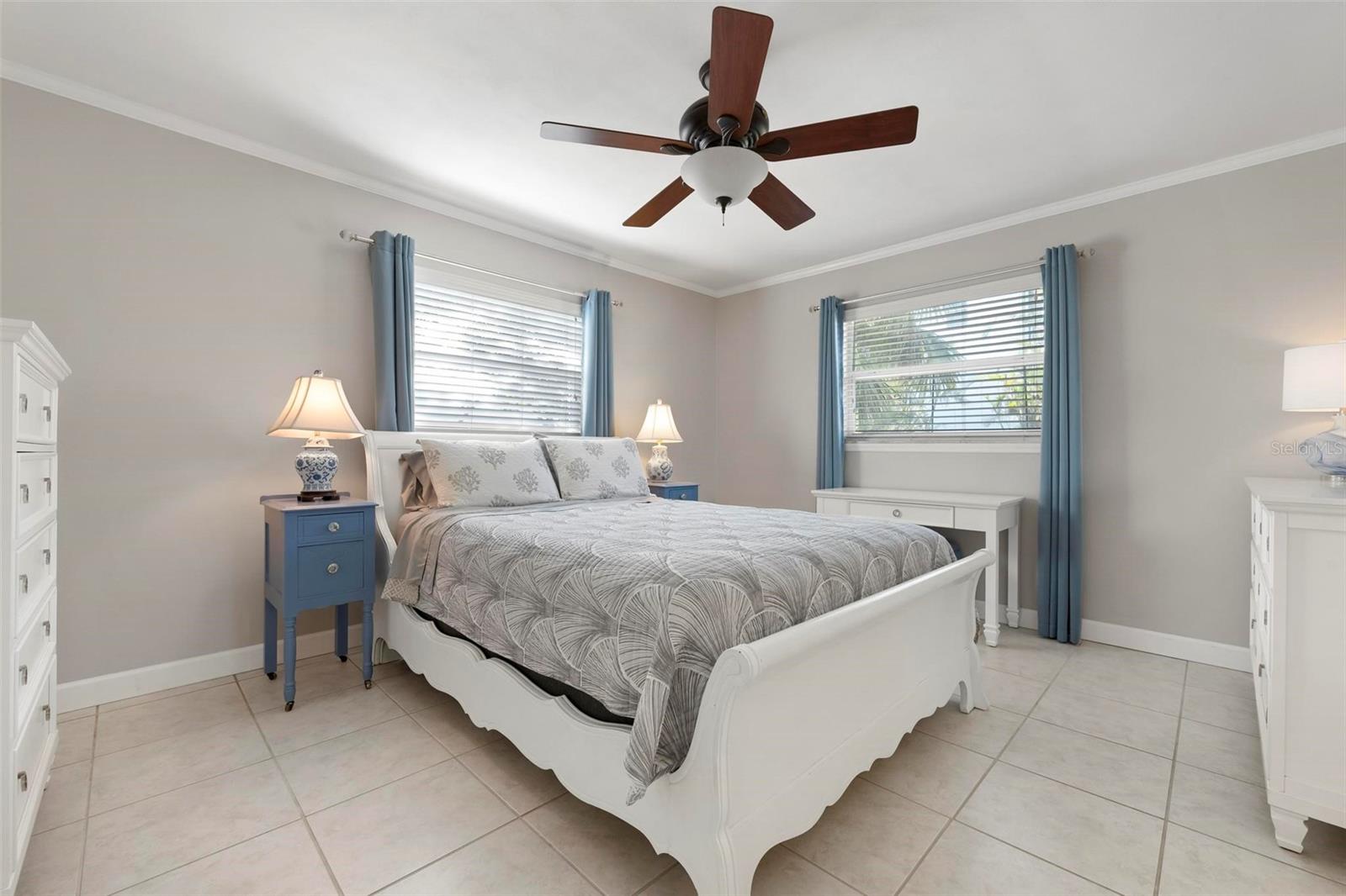 Image 22 of 53 For 602 Baronet Lane