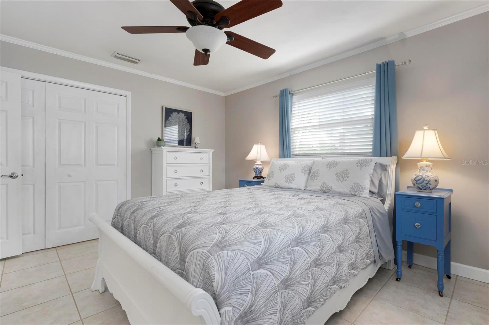 Image 26 of 53 For 602 Baronet Lane