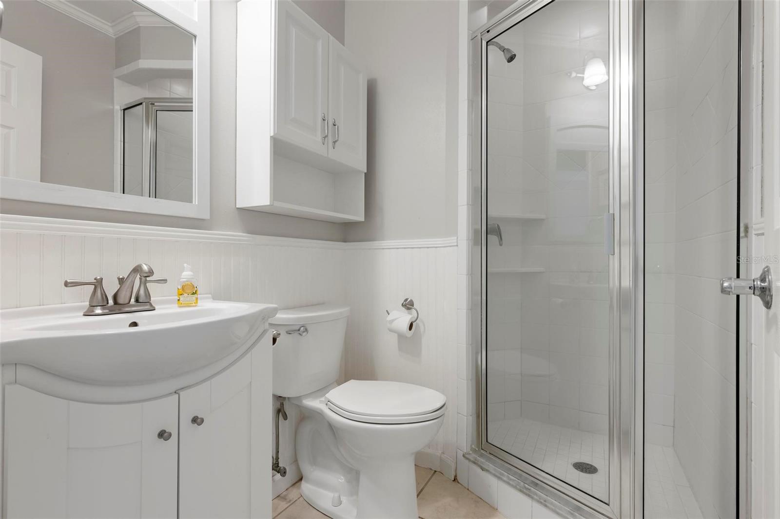 Image 31 of 53 For 602 Baronet Lane