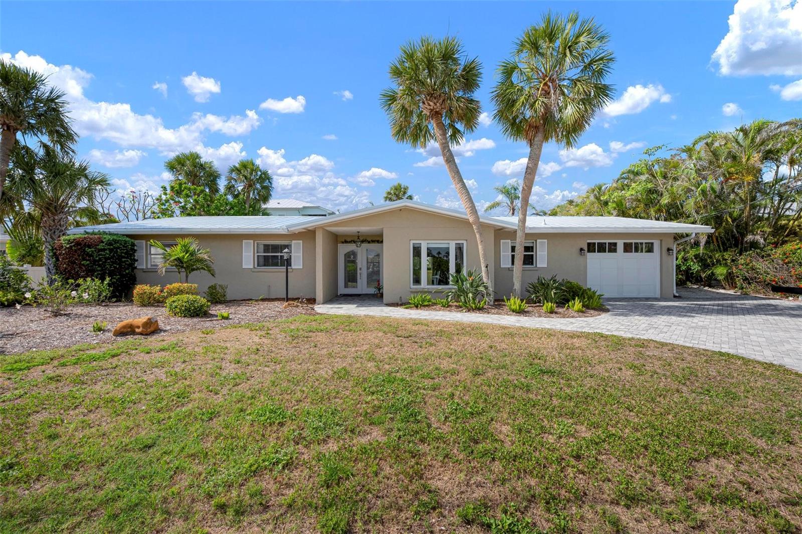 Image 5 of 53 For 602 Baronet Lane